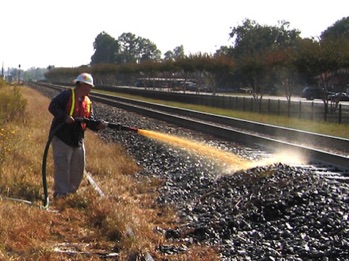 HC2000 Fuel Remediation
on 1800 ft of Rail w/o Track Time Warner Robins GA